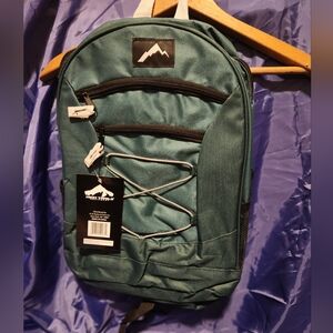 🤠3/$24 High Trails Equipment Green Backpack